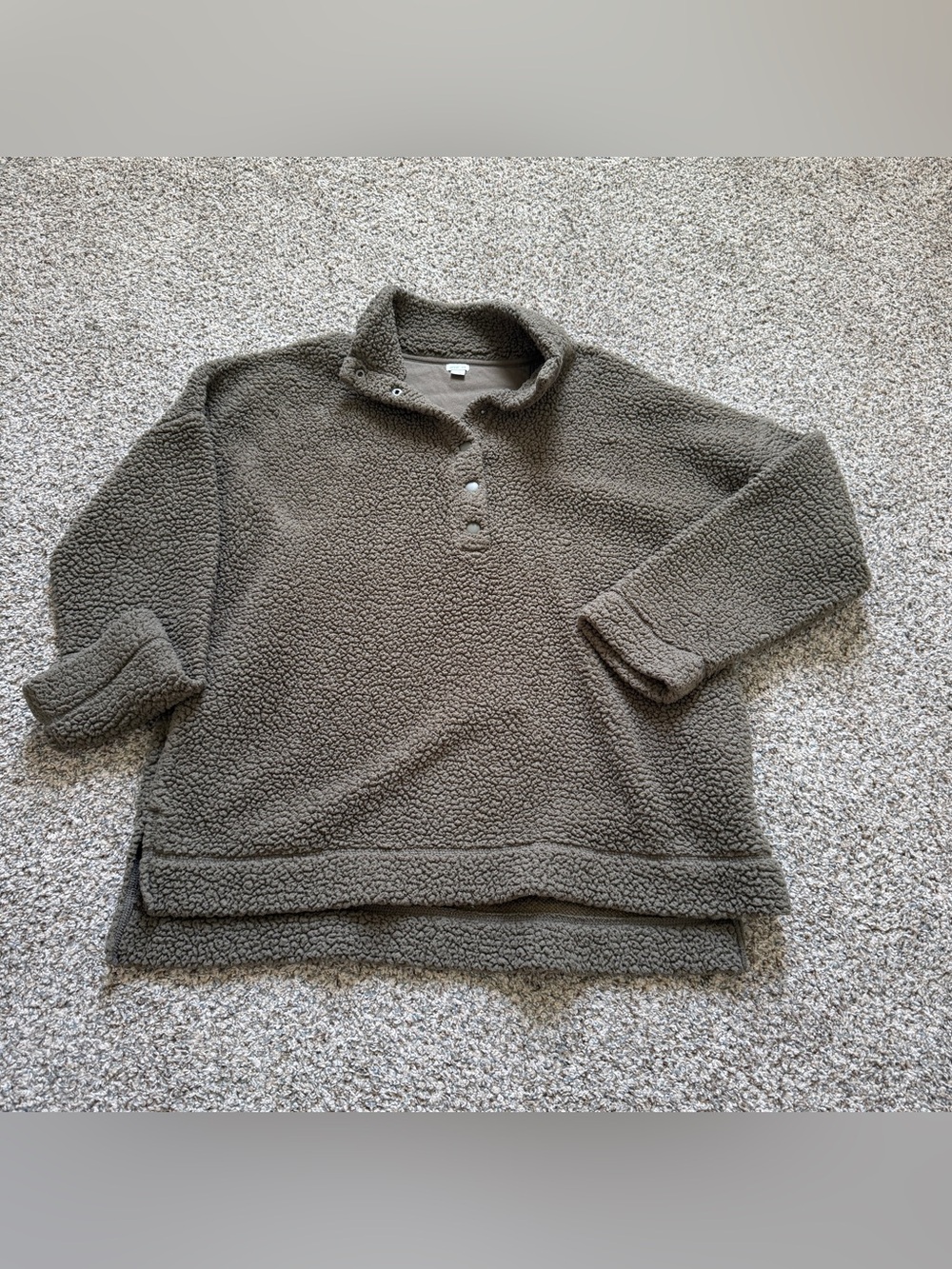 Olive Green Sherpa Pullover Sweater Size M